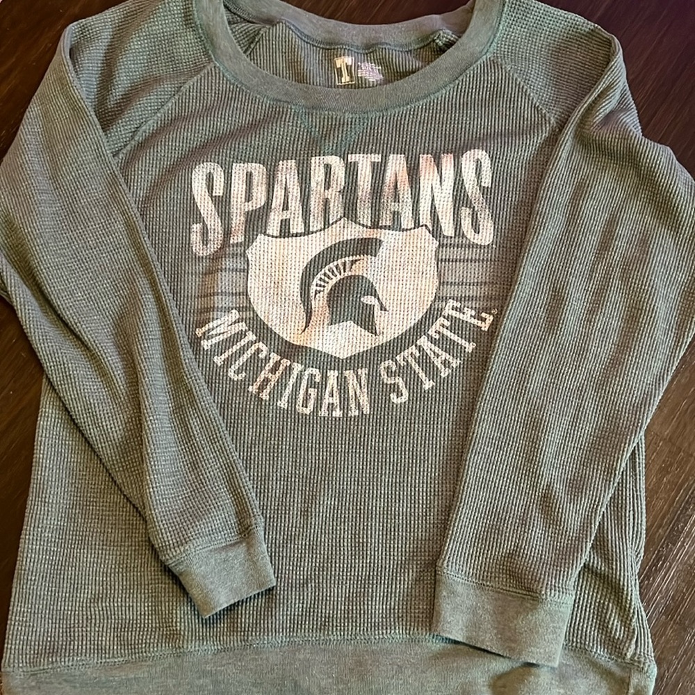 MSU women’s waffleknit long sleeve top Sz XL